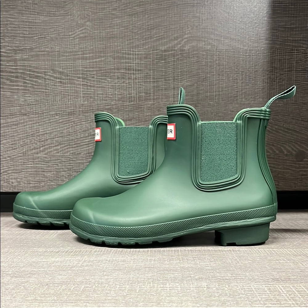 Women's Hunter Original Chelsea Boot (Hunter Green) - Size 7